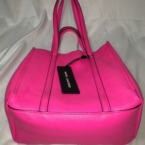 Used Marc Jacobs small pink leather tote/shoulder bag signs of wear.